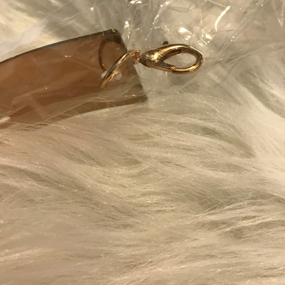 NWT Ladies Yellow Gold Adjustable belt - Picture 5 of 5